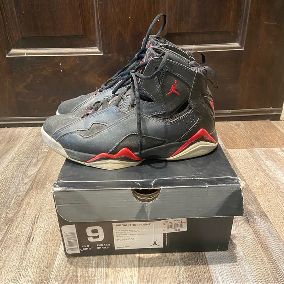 Jordan True Flight (Black Gym Red) - Picture 5 of 8